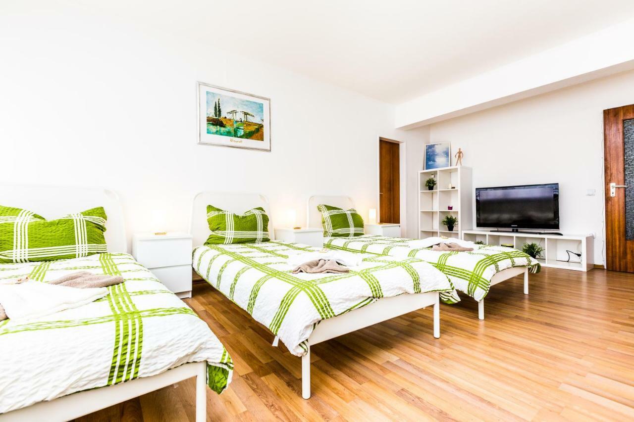 Workers Apartment Am Wiener Platz Кёльн Экстерьер фото